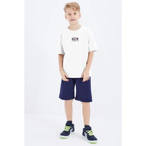 Ekru-Indigo Yazı Nakışlı Oversize Erkek Çocuk Şort Takım - 10897