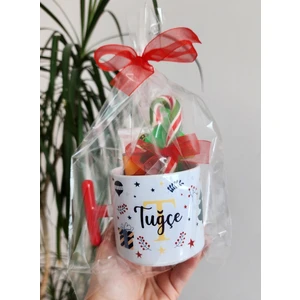 Happy Mountains Kişiye Özel Isme Özel 4’lü Yılbaşı Seti T Latte Kupa Bardak Kitap Ayracı Sıcak Çikolata Baston Şeker
