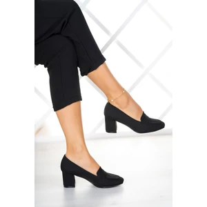 Erkan Saçmacı Della Siyah Krep Kare Burun Kalın Topuklu Klasik Ayakkabı