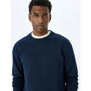 Uzun Kollu Pamuklu Dikiş Detaylı Bisiklet Yaka Sweatshirt