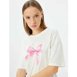 Bisiklet Yaka Fiyonk Baskılı Rahat Kalıp Kısa Kollu T-Shirt