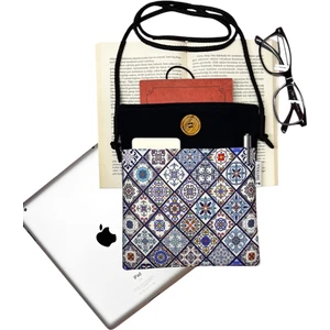Atölye Smyrna Askılı Kitap / Tablet / Ebook Çantası – Kılıfı (Çini Lacivert)