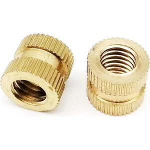 Hobi Mekatronik M3X5.5X4.2 Pirinç Insert Somun 3D Baskı Için Çakma Somun