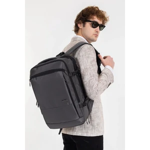 Case Club Dada 12 Su Geçirmez Kumaş Ekstra Hacimli Fonksiyonel Sırt El Çantası 15.6 Inç