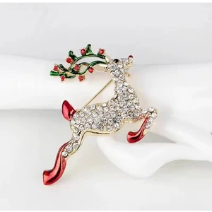 Punky Store Kırmızı Detaylı Taşlı Geyik Broş