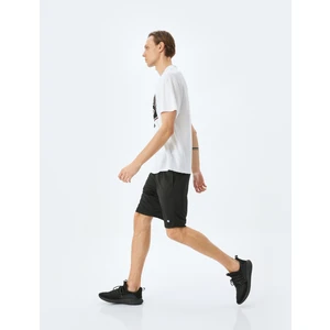 Beli Bağcıklı Cep Detaylı Spor Şort