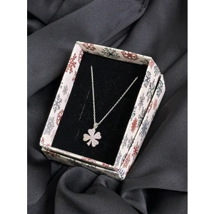 Kural Jewelry 925 Ayar Gümüş Zincirli Beyaz Zirkon Taşlı 4 Yapraklı Yonca Kolye Kadın
