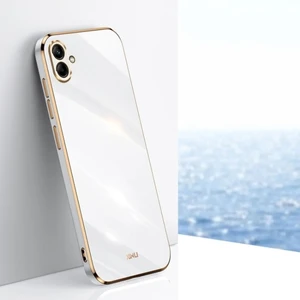Samsung Galaxy A04E Kılıf Parlak Kenarlı Altın Işlemeli Kamera Korumalı Bark Kapak