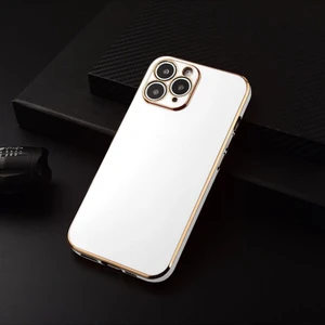Apple iPhone 11 Pro Max Kılıf Parlak Kenarlı Altın Işlemeli Kamera Korumalı Kapak