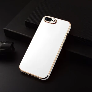 Apple iPhone 7 Plus Uyumlu Kılıf Parlak Kenarlı Altın Işlemeli Kamera Korumalı Kapak