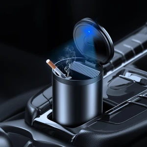 Premium Car Ashtray LED Işıklı Alüminyum Taşınabilir Kapaklı Araba Küllük Kül Tablası Kokusuz