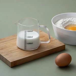 Lia Borosilikat Ölçü Kabı 300 ml