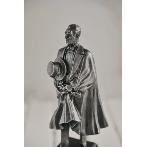 Giga Art Pelerinli Atatürk Büst Biblo Gerçek