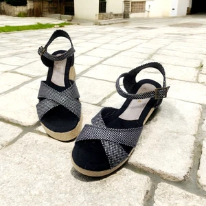 Gökçe Kundura Kadın Yazlık  Çapraz Keten Hasır 5 cm Topuklu Sandalet