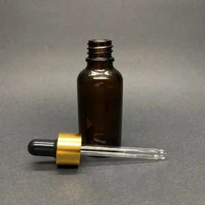 Ziylan Ambalaj 30 ml Kahverengi Cam Damlalıklı 24 Adet, Gold Kapak Siyah Emzik, Ecza Şişesi, Damlalıklı Şişe, Propolis Şişesi, Da mlatmalı Şişe, Saç Serum Şişesi, Ecza Şişesi