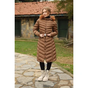 3409 Kapüşonlu Uzun Şişme Mont Taba