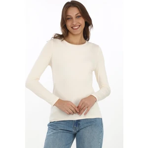 Penye Bizden Kadın Zarif Ince Gösteren Viskon Tişört-Krem