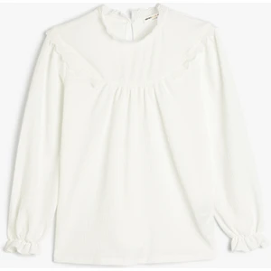 Dantel Detaylı Uzun Kollu Dik Yaka Bluz