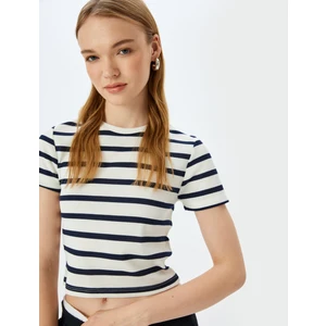 Basic Çizgili Bisiklet Yaka Kısa Kollu Kaşkorse Slim Fit T-Shirt