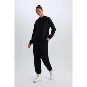 DeFactoFit Jogger Eşofman Altı Oversize Geniş Kalıp Cepli Standart Boy Skuba Dalgıç Kumaş Z6694AZ24AU