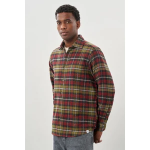 Koyu Yeşil Yünlü Ekose Desen Yumuşak Yaka Cepsiz Uzun Kol Casual Comfort Fit Gömlek 1004245227