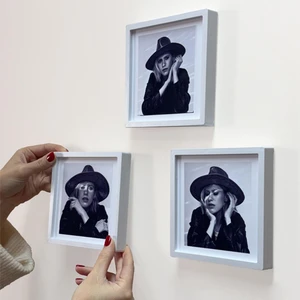 Engin Color Yapışkanlı Fotoğraf Çerçevesi-Sök Tak Paspartulu 3'lü Paket Beyaz Pola 14x14 Çerçeveler