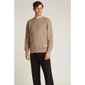 Woven Label Crew Neck