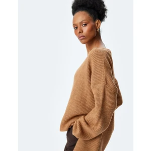 V Yaka Uzun Kollu Oversize Kazak