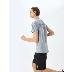 Bisiklet Yaka Biyeli Kısa Kollu Spor T-Shirt