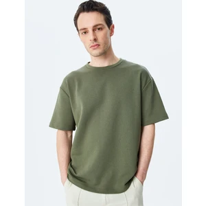Kısa Kollu Etiket Detaylı Pamuk Karışımlı Bisiklet Yaka Oversize T-Shirt