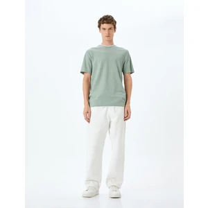 Dokulu Kısa Kollu Yaka Detaylı Pamuk Karışımlı Bisiklet Yaka Slim Fit T-Shirt