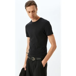 Kısa Kollu Bisiklet Yaka Pamuklu Slim Fit T-Shirt