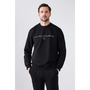 Twn Relaxed Fit Siyah Nakışlı Sweatshirt