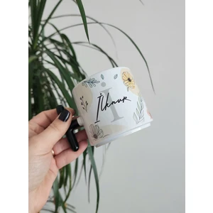 Happy Mountains Isme Özel Kişiye Özel Sarı Baskılı Porselen Çiçek ve Yaprak Desenli T Kupa Bardak Latte Fincanı
