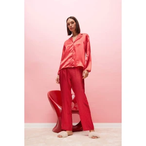 Pijama Takım Saten Uzun Kollu Düğmeli Üst Beli Lastikli Uzun Alt-Fall in Love