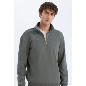 Comfort Regular Fit Rahat Kalıp Fermuarlı Dik Yaka Basic Düz Sweatshirt X7405AZ24AU