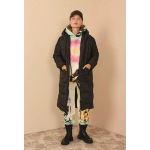 Cesi Collection Uzun Kapitone Anorak Kalp Yaka Oversize Salaş Kadın Mont Siyah