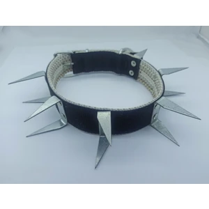 Büyük Irk U Çivili Köpek Tasmasi