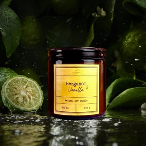 Dekoratif : Bergamot & Vanilla Kokulu Büyük Mum  Doğal Vegan Soya Wa x  Ağırlık: 390gr Sevgililer gününe özel paket ve not.