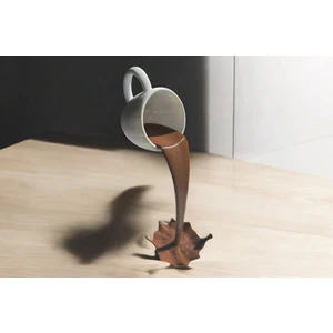 Dökülen Kahve Figürü Dekoratif Tasarım