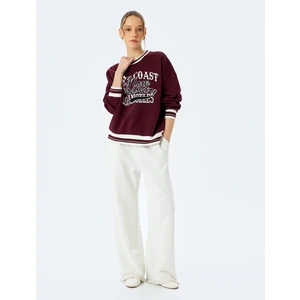 Uzun Kollu Baskılı V Yaka Sweatshirt