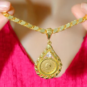 14 Ayar Çeyrekli Pullu Beyaz Taşlı Kolye