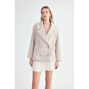 Düğmeli Kısa Kaşe Kaban