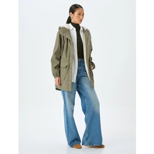 Cepli Çıt Çıt Düğme Kapamalı Cepli Içi Peluş Astarlı Kapüşonlu Oversize Suni Deri Parka