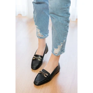 Fabri Siyah Tokalı ( 1 cm Topuklu ) Küt Burunlu Babet