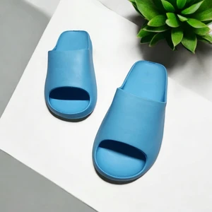 Yazlık Eva Kaydırmaz Taban Islak Zemin Terlik