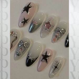 12'li Hazır Takma Tırnak (Bant Yapıştırıcılı)