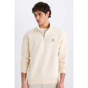 Comfort Regular Fit Rahat Kalıp Fermuarlı Dik Yaka Baskılı Sweatshirt C6132AX25SP