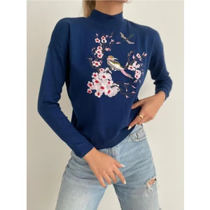 Kadın Kuş Nakışlı Triko