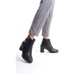 Marina Rosse Kadın Klasik Toka Detaylı Topuklu Kısa Bot